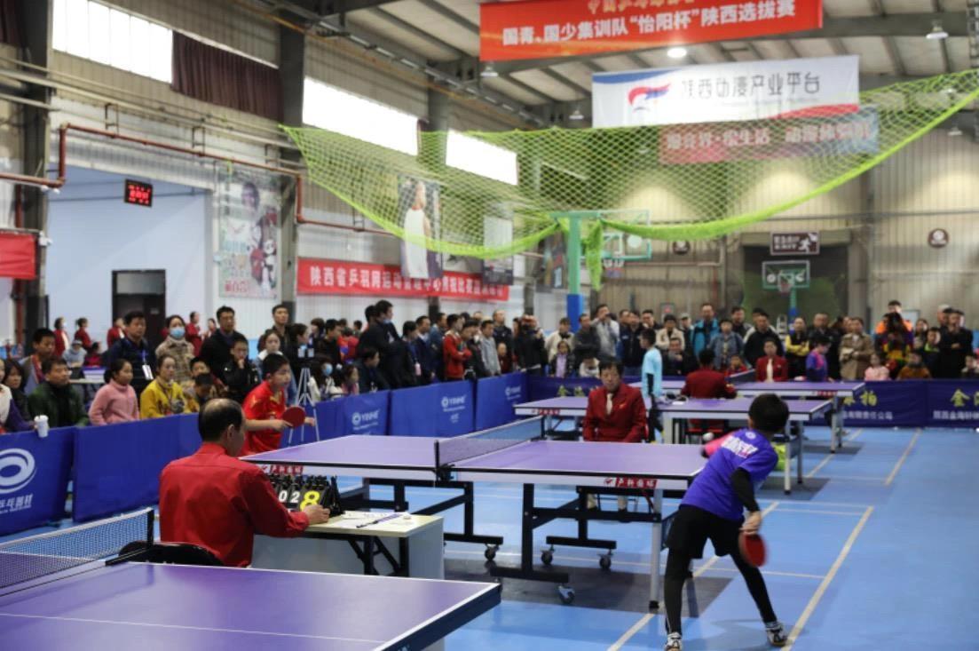 于一个群雄 于一个群雄